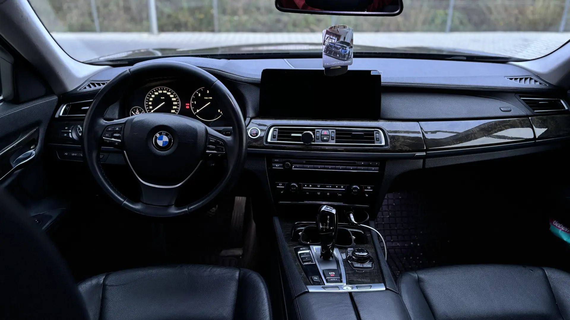 BMW 730