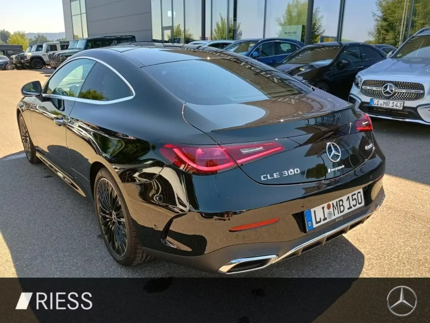 Mercedes-Benz CLE 300 4M AMG PANO AHK
