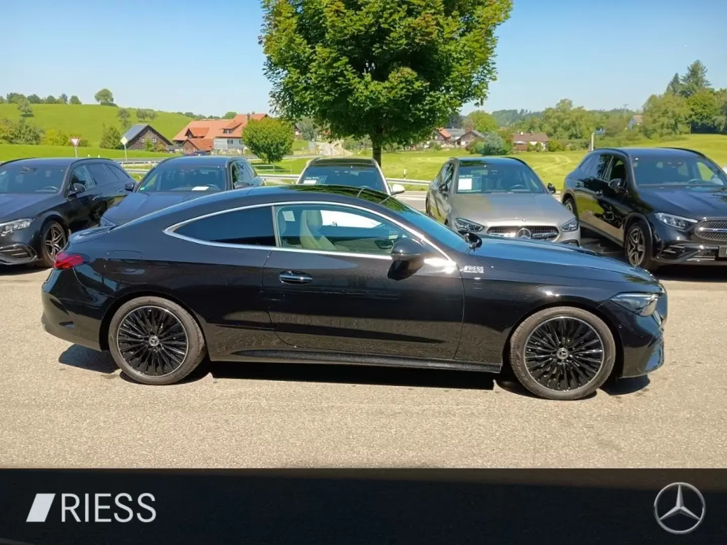 Mercedes-Benz CLE 300 4M AMG PANO AHK