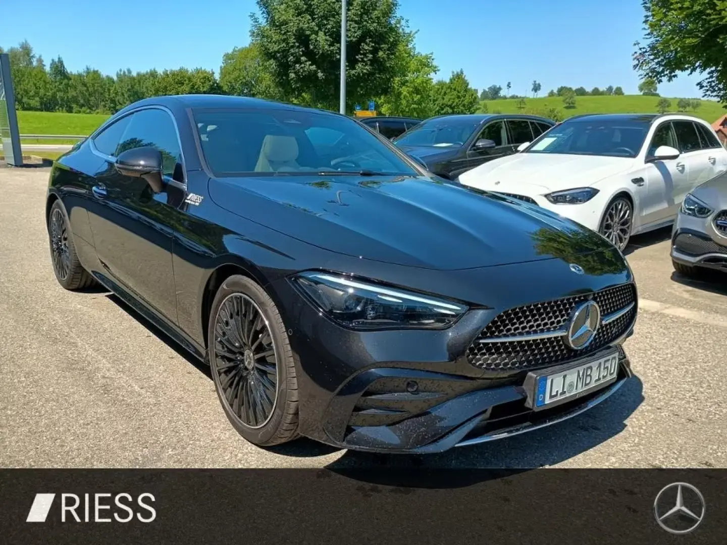 Mercedes-Benz CLE 300 4M AMG PANO AHK