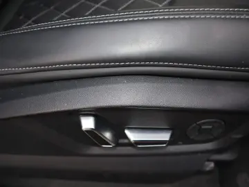 Q8 50 TDI FACELIFT BLACK-P. S-LINE RAUTE HuD B&O