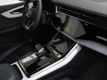 Q8 50 TDI FACELIFT BLACK-P. S-LINE RAUTE HuD B&O