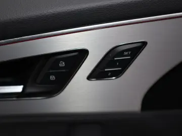 Q8 50 TDI FACELIFT BLACK-P. S-LINE RAUTE HuD B&O