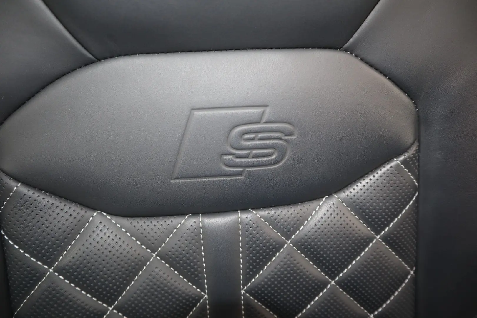 Q8 50 TDI FACELIFT BLACK-P. S-LINE RAUTE HuD B&O