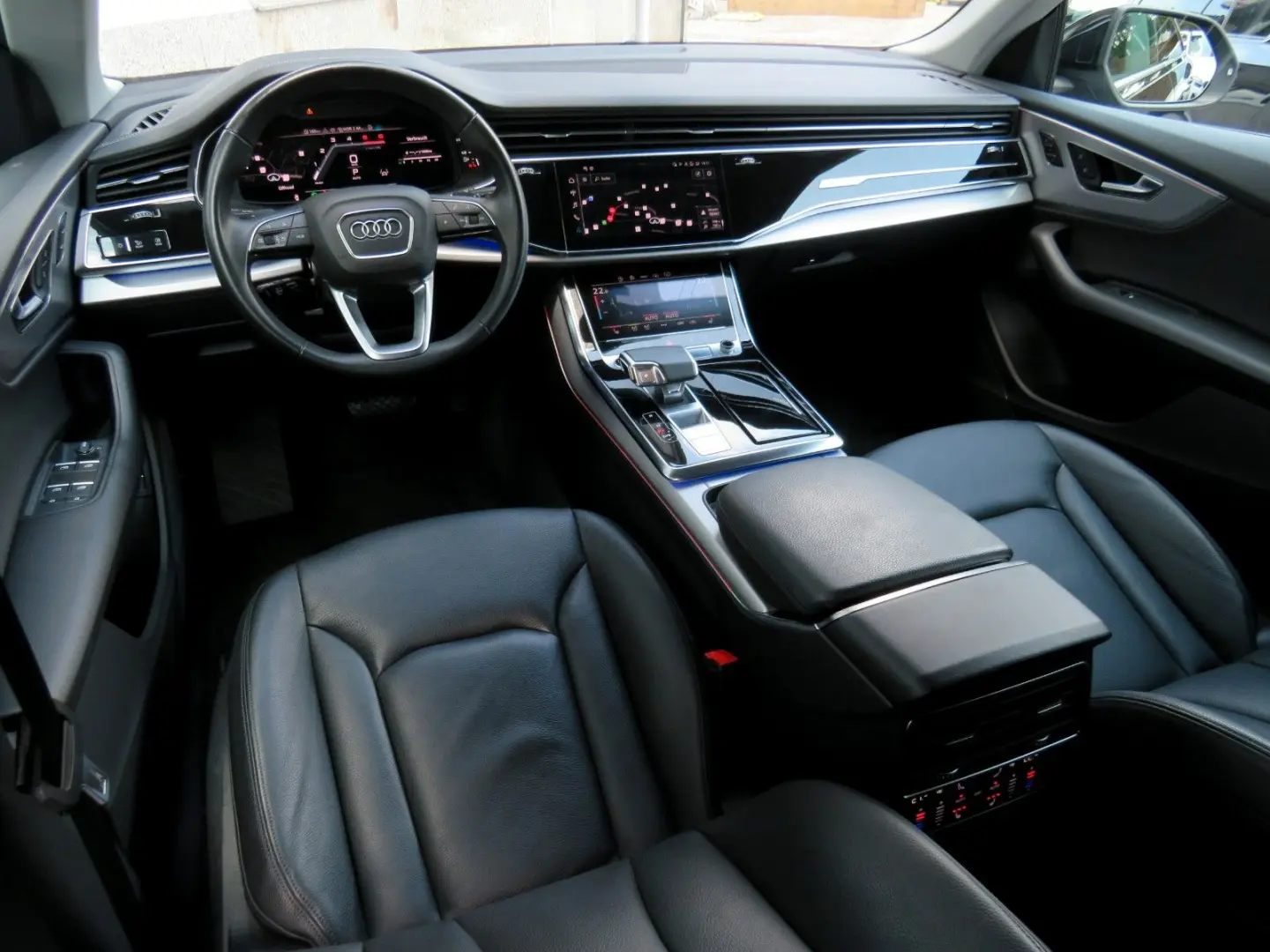 Q8 45 TDI quattro   Pano  Ahk  ACC  Luftfahrwerk