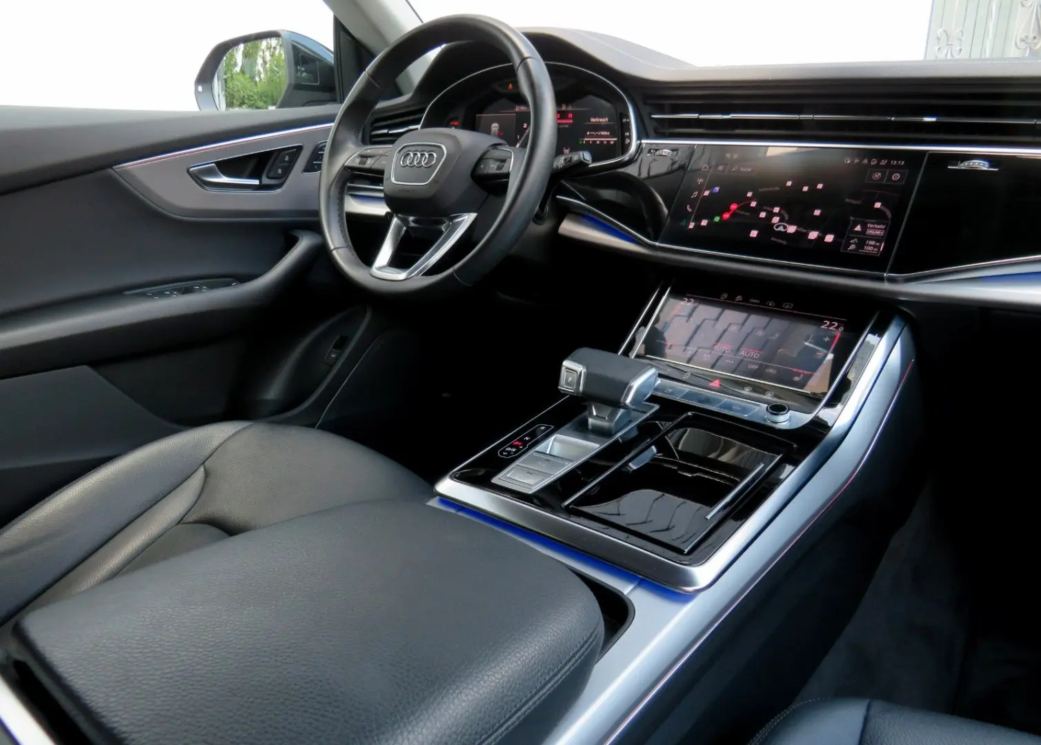 Q8 45 TDI quattro   Pano  Ahk  ACC  Luftfahrwerk