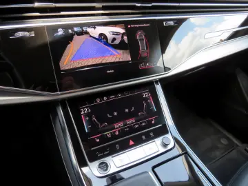 Q8 45 TDI quattro   Pano  Ahk  ACC  Luftfahrwerk