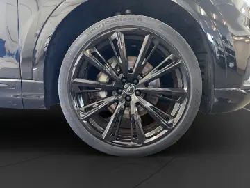 Q8 50 TDI qu. S line LED LM 23  Navi PDC vo hi T