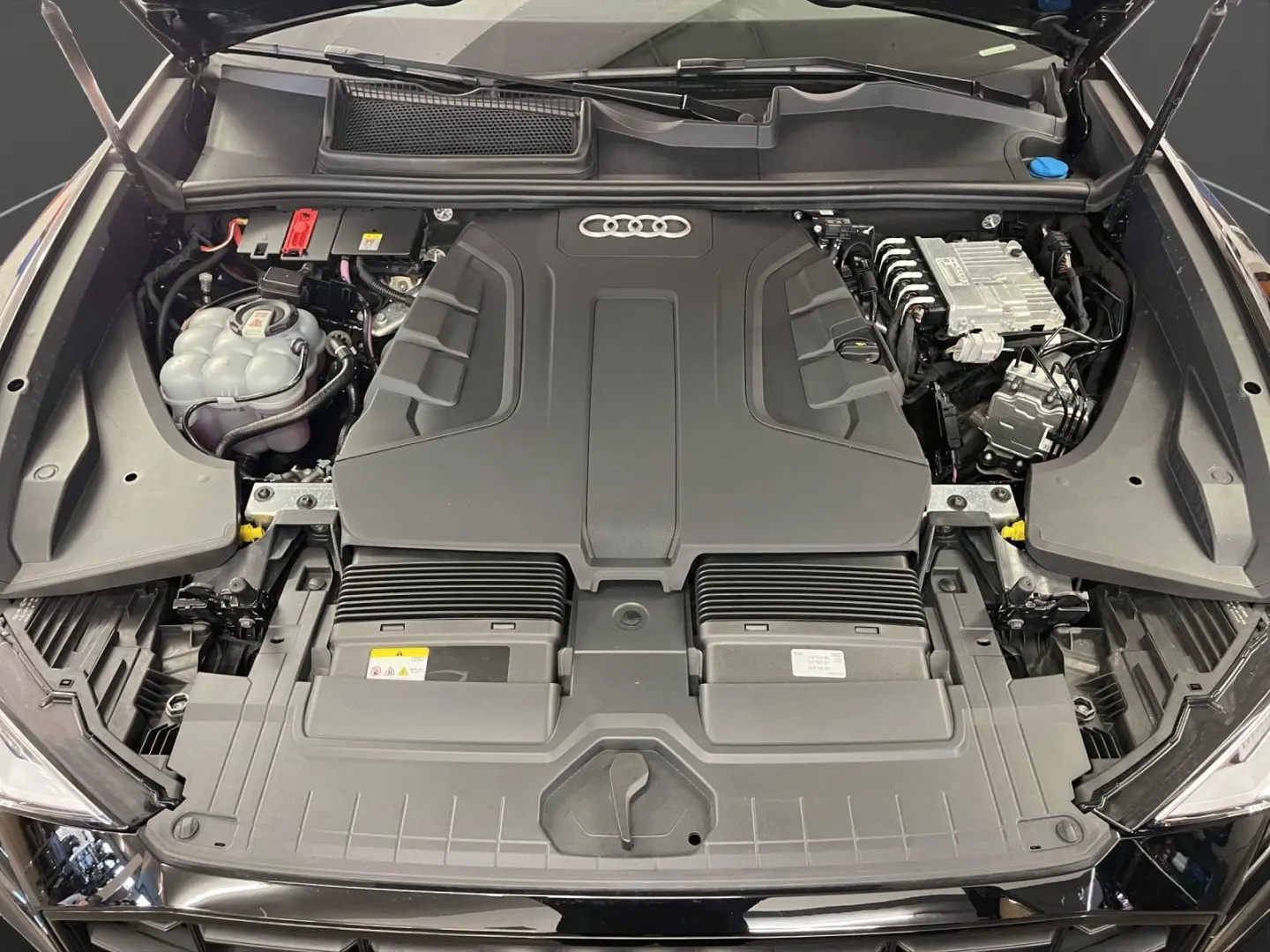 Q8 50 TDI qu. S line LED LM 23  Navi PDC vo hi T