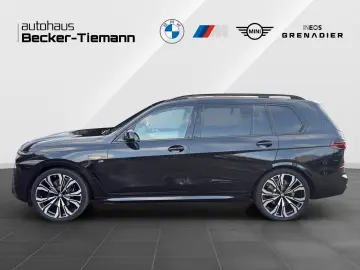 X7 xDrive40d M Sport Pro  AHK  Sky Lounge