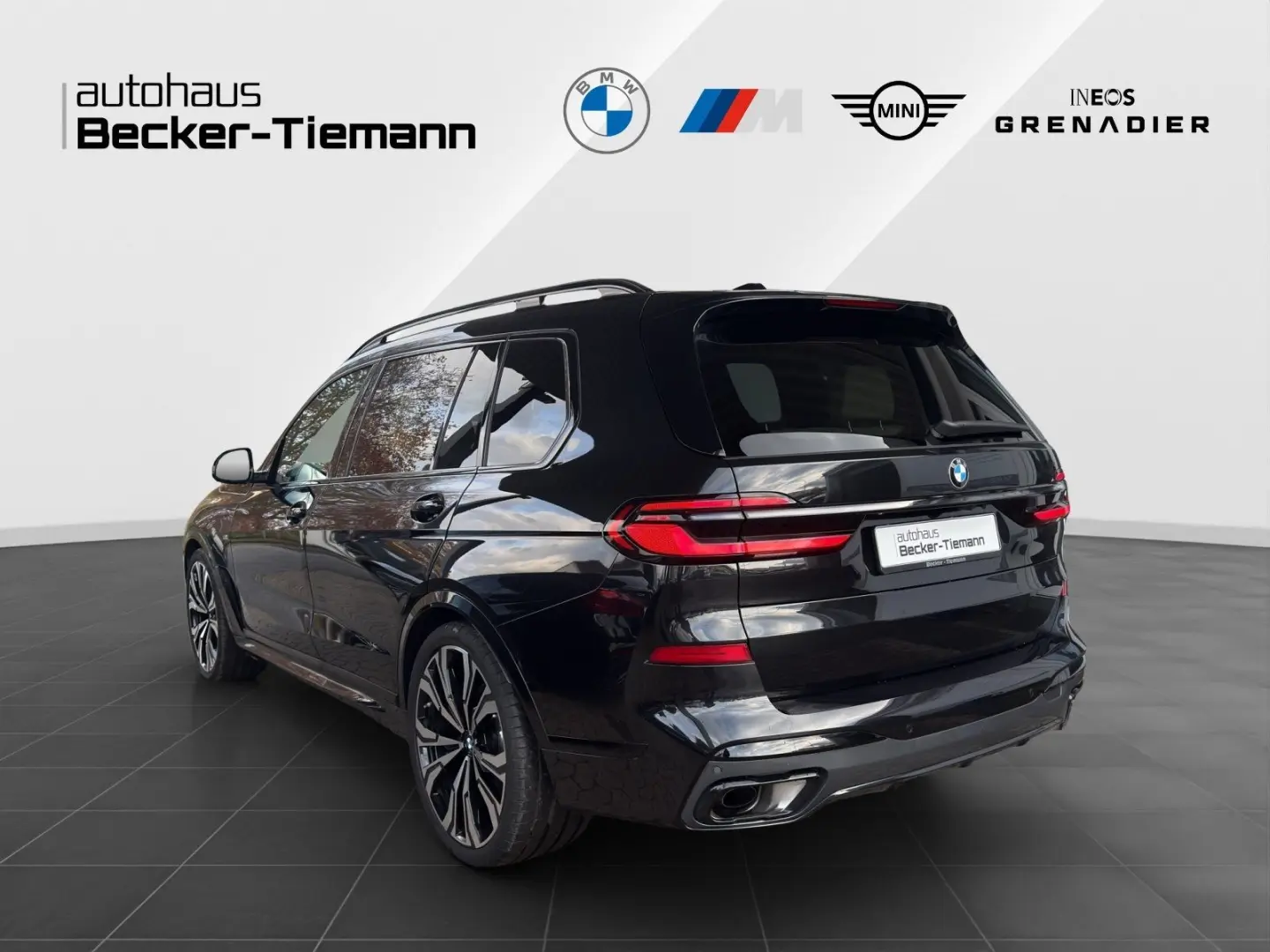 X7 xDrive40d M Sport Pro  AHK  Sky Lounge