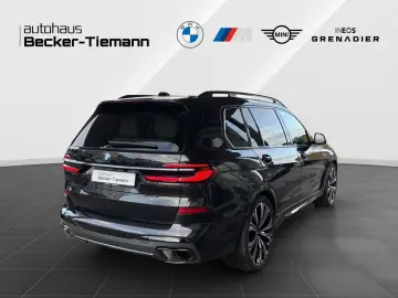 X7 xDrive40d M Sport Pro  AHK  Sky Lounge