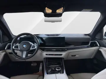 X7 xDrive40d M Sport Pro  AHK  Sky Lounge