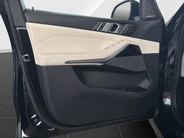 X7 xDrive40d M Sport Pro  AHK  Sky Lounge