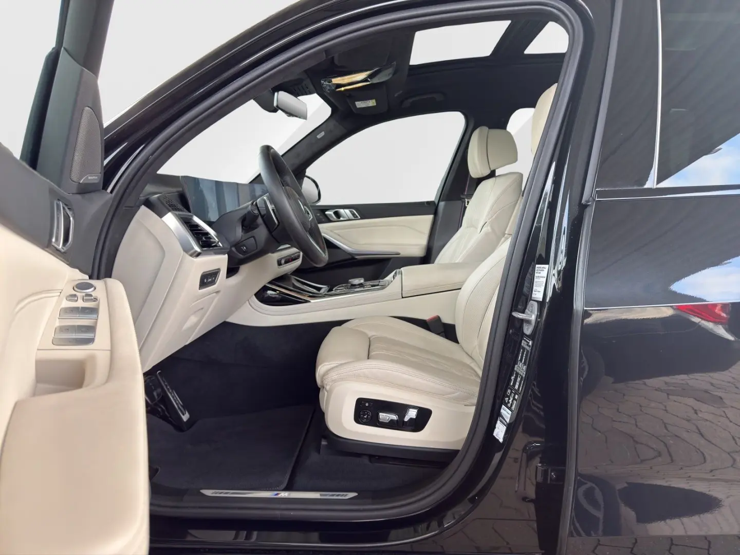 X7 xDrive40d M Sport Pro  AHK  Sky Lounge