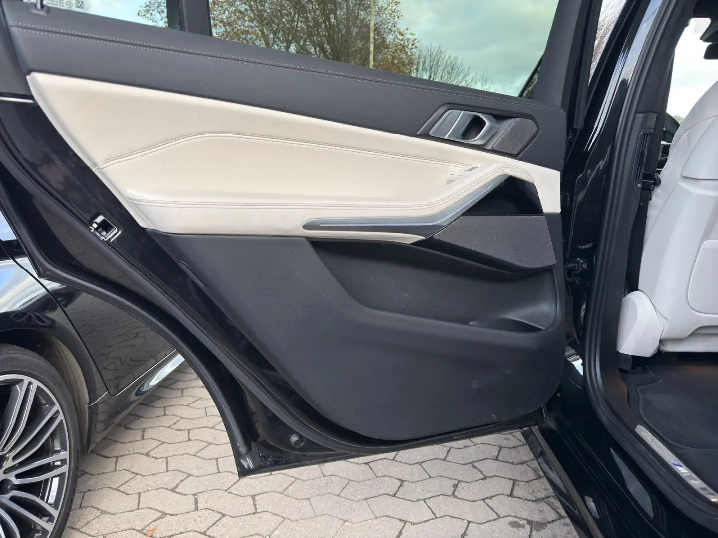 X7 xDrive40d M Sport Pro  AHK  Sky Lounge