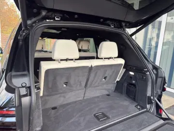 X7 xDrive40d M Sport Pro  AHK  Sky Lounge