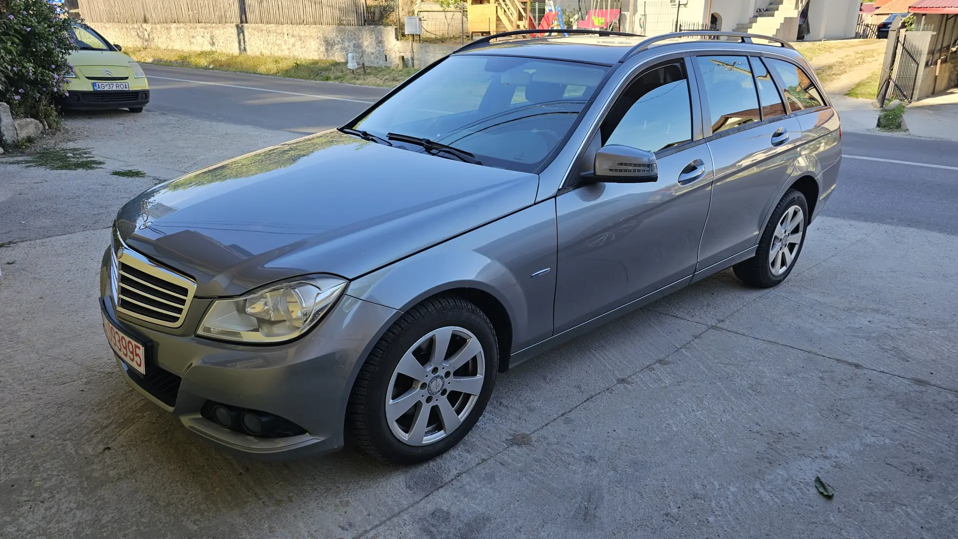 Mercedes-Benz C 220