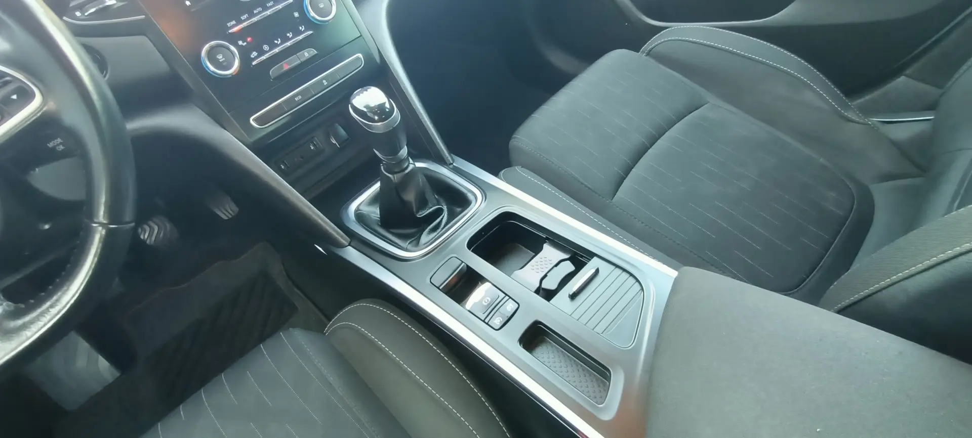 Renault Megane 4 LIMITED 1.33 tce 2019 Euro 6d