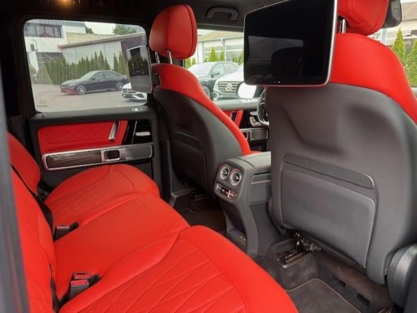 G 63 AMG-MY 25-Vollcarbon-innen außen Lenkra A22