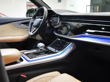 AUDI Q8 55TFSI Quattro