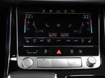 AUDI Q8 55TFSI Quattro