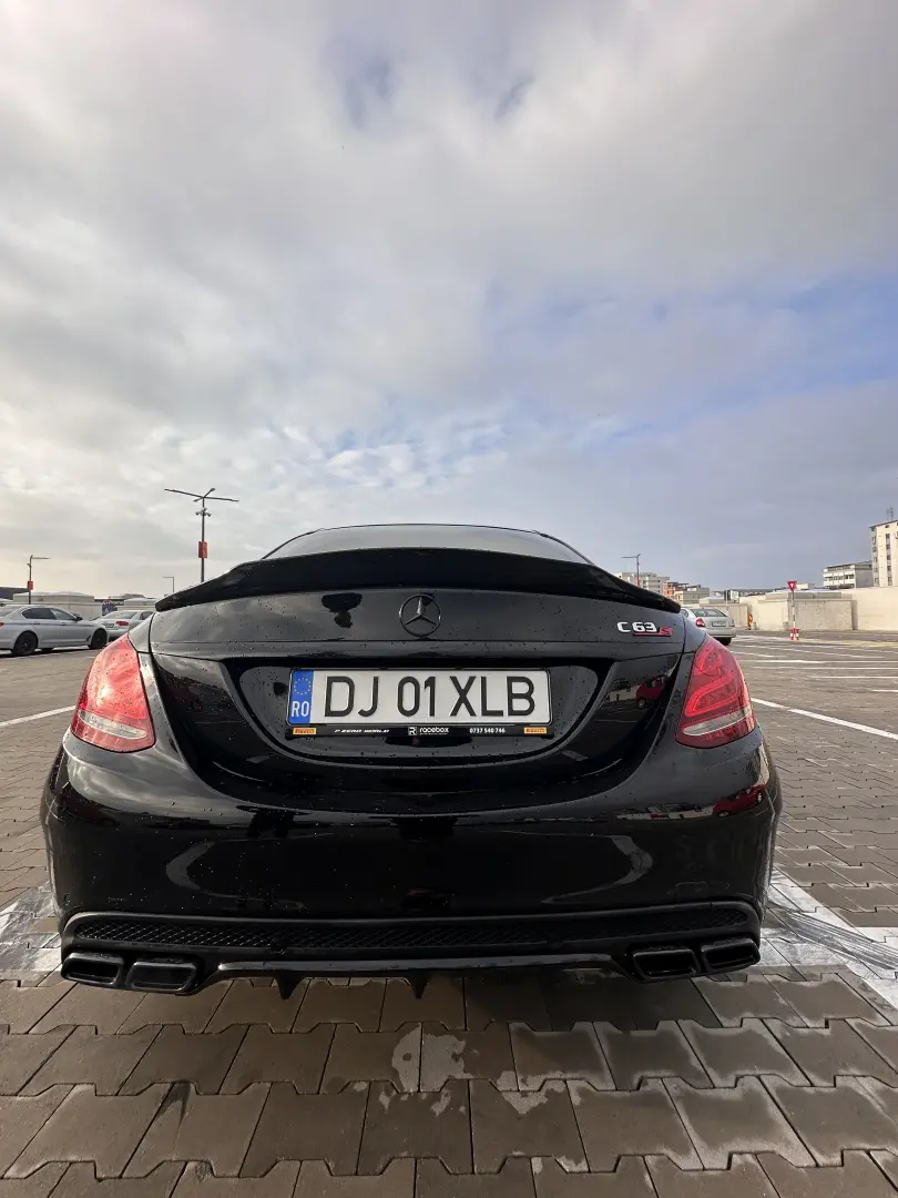 Mercedes-Benz C 63 AMG