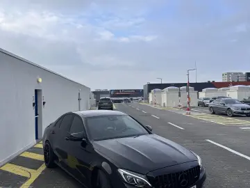 Mercedes-Benz C 63 AMG