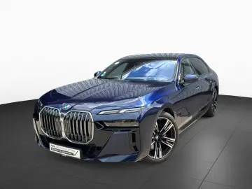 BMW 740d xDrive M Sport B&W LoungeSeating