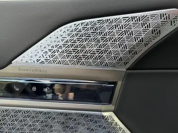 BMW 740d xDrive M Sport B&W LoungeSeating