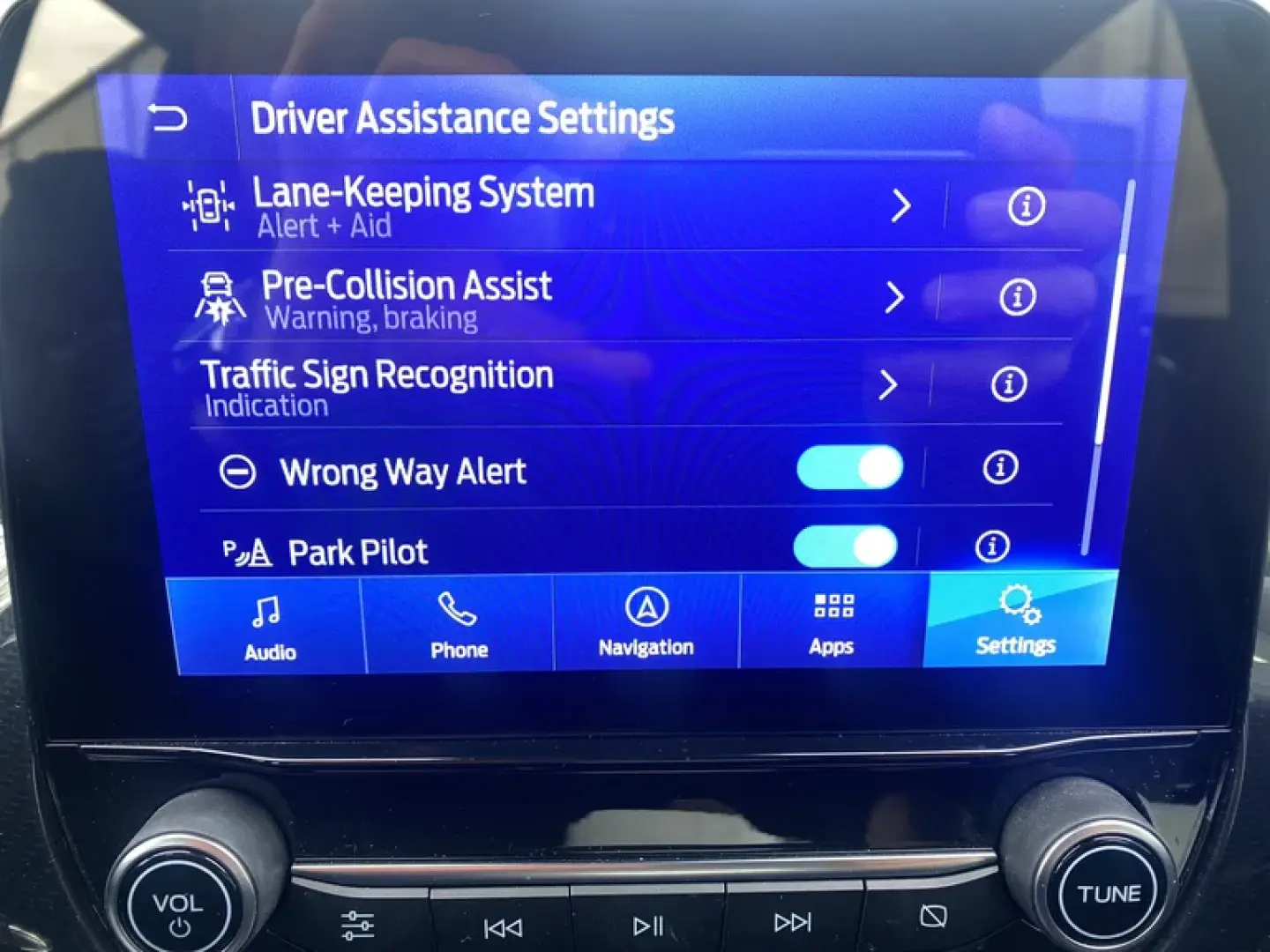 Ford Puma 1 0 EcoBoost Hybrid Titanium Aut.