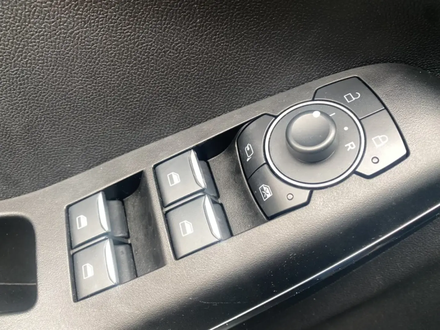 Ford Puma 1 0 EcoBoost Hybrid Titanium Aut.