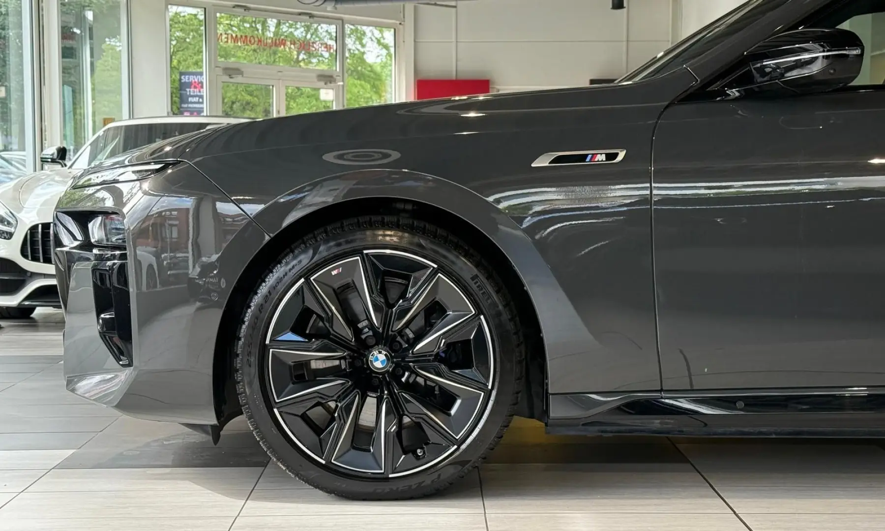 BMW i7 xDrive M70