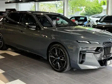 BMW i7 xDrive M70