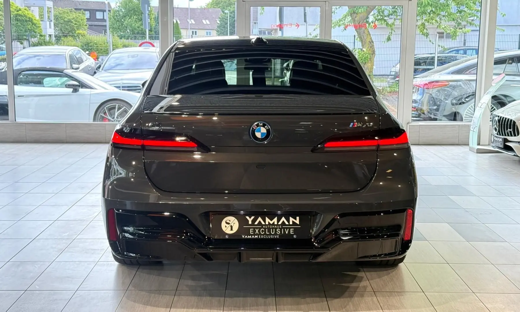 BMW i7 xDrive M70