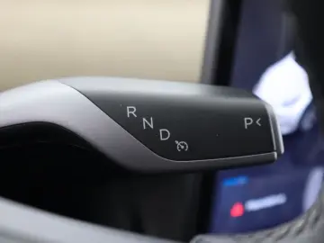 Model Y Long Range AWD 79kWh 2022   Automatik