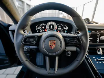 Panamera GTS   18-Wege   Bose   SoftClose   HUD