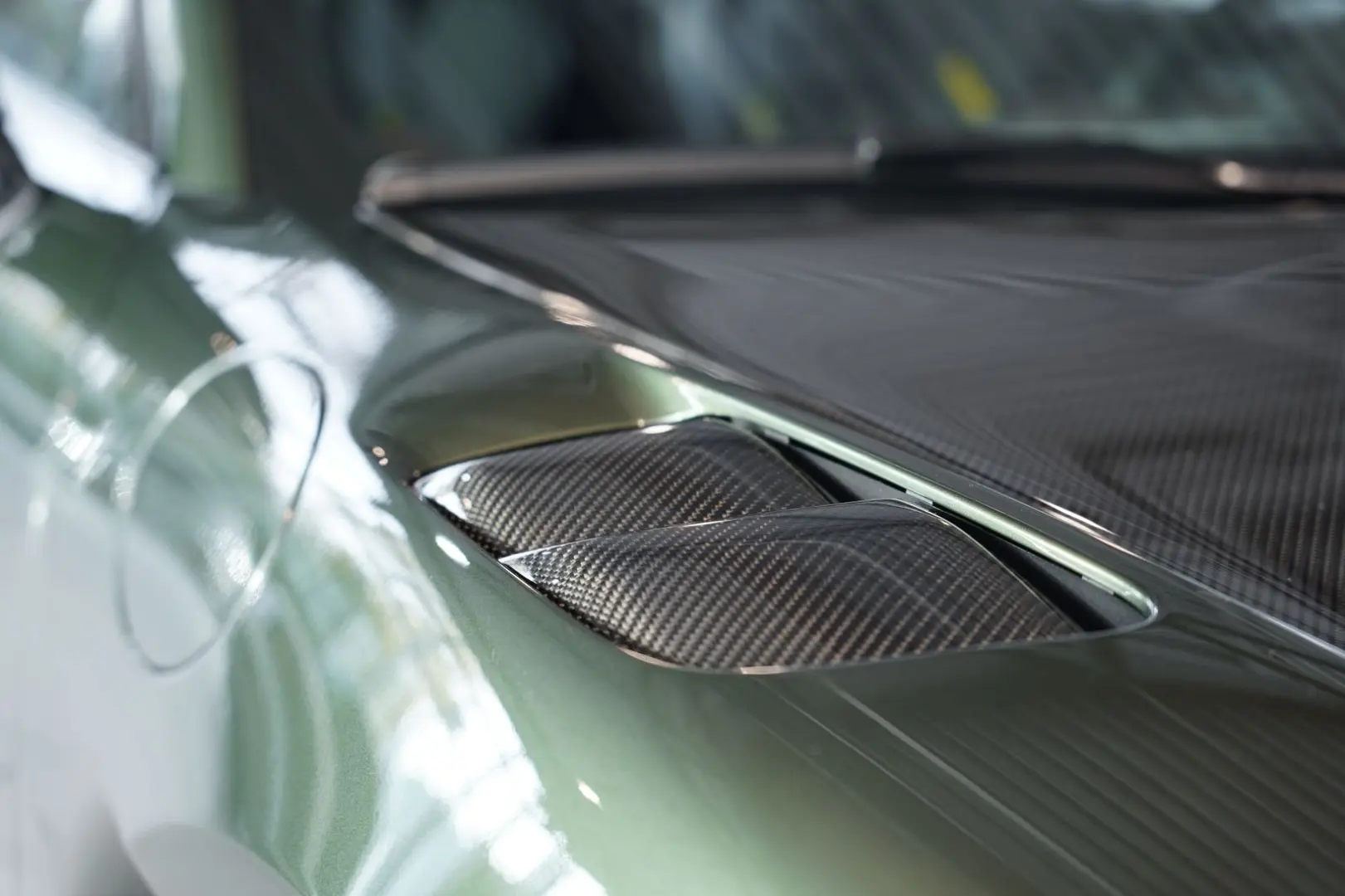 Cayman 718 GT4 RS WEISSACH LIFT Carbon CLUBSPORT