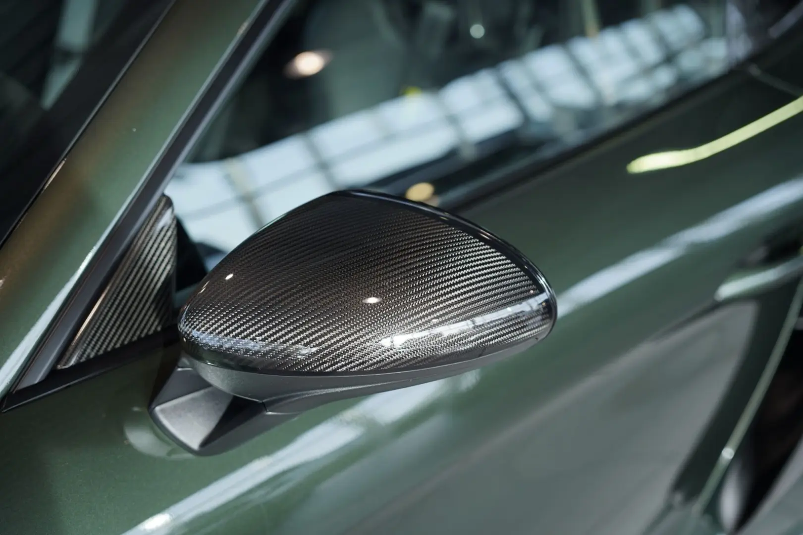 Cayman 718 GT4 RS WEISSACH LIFT Carbon CLUBSPORT