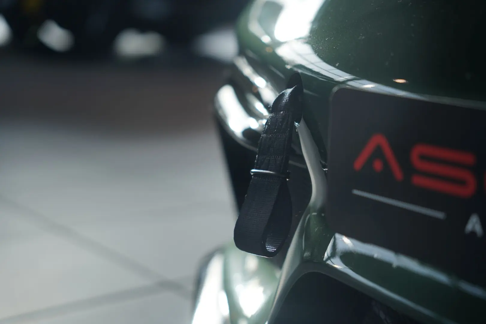 Cayman 718 GT4 RS WEISSACH LIFT Carbon CLUBSPORT