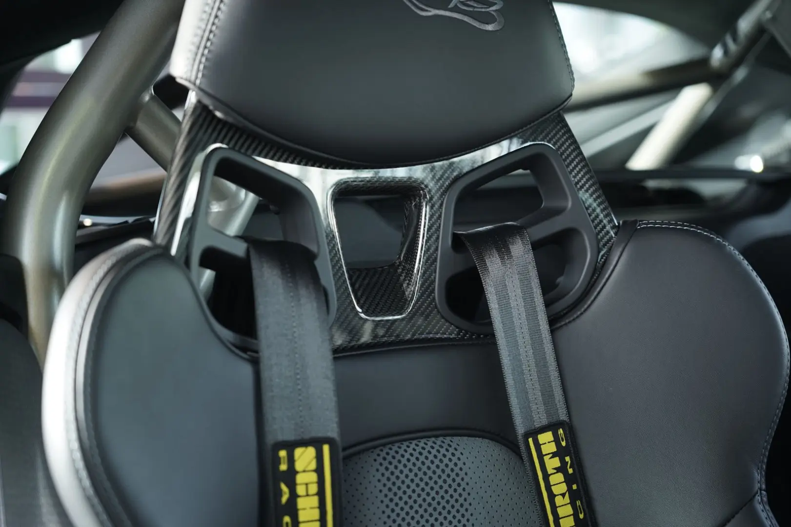 Cayman 718 GT4 RS WEISSACH LIFT Carbon CLUBSPORT