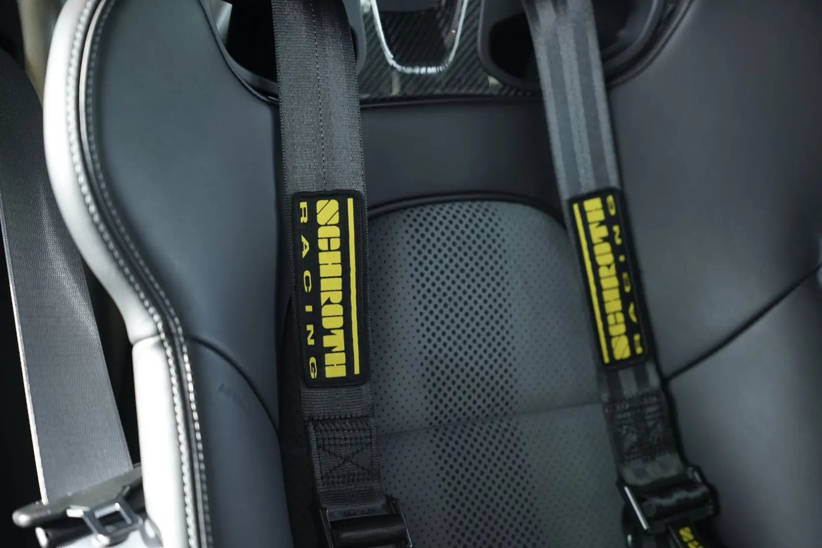 Cayman 718 GT4 RS WEISSACH LIFT Carbon CLUBSPORT