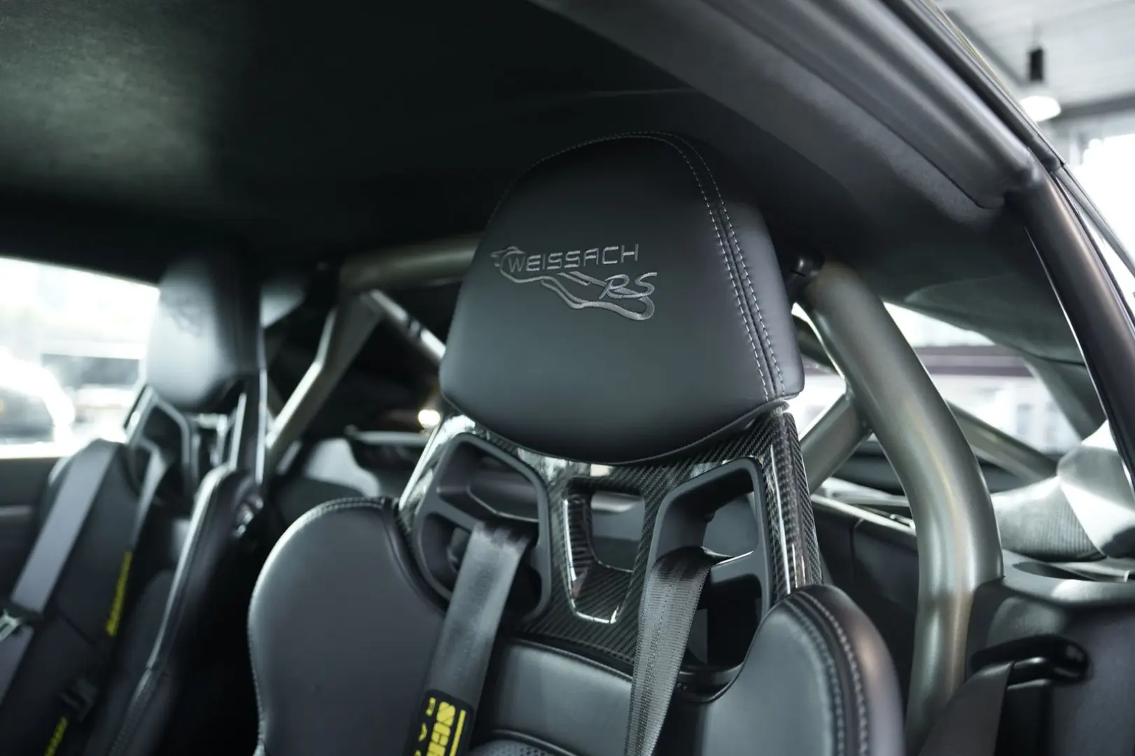 Cayman 718 GT4 RS WEISSACH LIFT Carbon CLUBSPORT