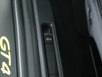 Cayman 718 GT4 RS WEISSACH LIFT Carbon CLUBSPORT