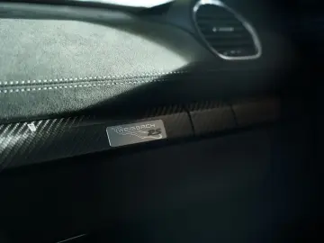 Cayman 718 GT4 RS WEISSACH LIFT Carbon CLUBSPORT