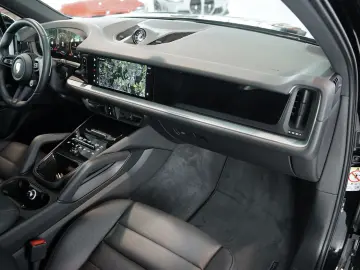 Cayenne  1.H  21  Chrono  Pano  AHK  BOSE  ACC