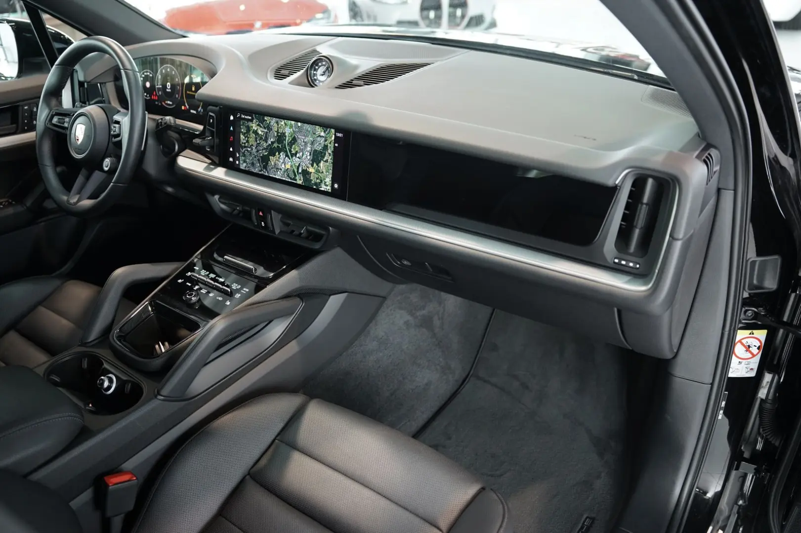 Cayenne  1.H  21  Chrono  Pano  AHK  BOSE  ACC