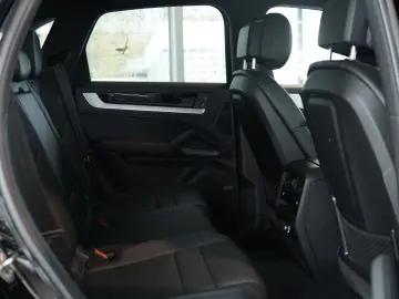 Cayenne  1.H  21  Chrono  Pano  AHK  BOSE  ACC