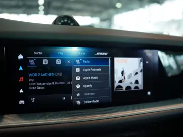 Cayenne  1.H  21  Chrono  Pano  AHK  BOSE  ACC