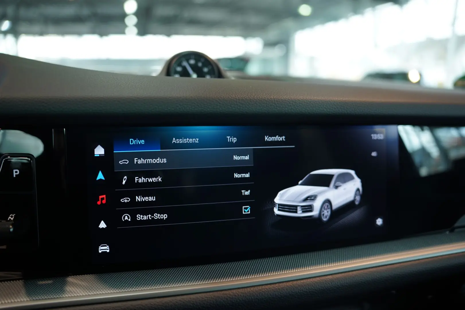 Cayenne  1.H  21  Chrono  Pano  AHK  BOSE  ACC